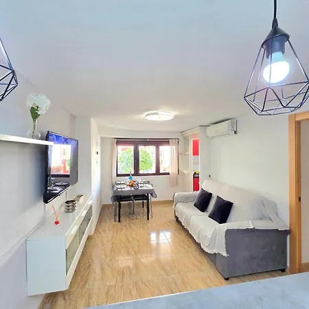Nogalera Urban Living 2 Bedroom With Seasonal Pool By Namsate Elite شقة